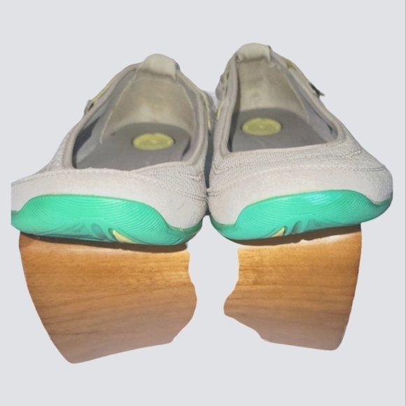 Teva Women's Niyama Mary Jane Gray/Cream Outdoors Snap Strap Flats Sz 6 - Picture 6 of 9